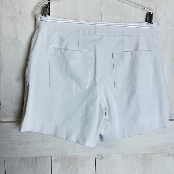 Spanx On the Go 6" White Shorts Silver Lining Technology Size XL 20375R NWT - Picture 3 of 7